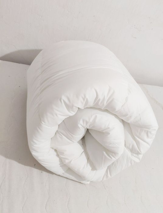 Kołdry całoroczne pikowane 160x200 cm w materiale nie w fizelinie