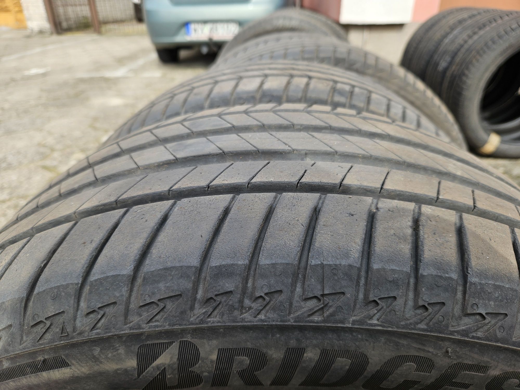 Opony letnie Bridgestone 245/45/18 rok 20