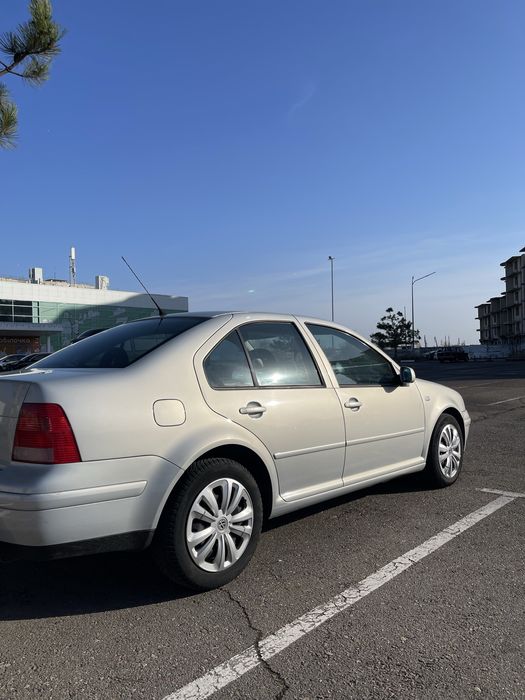 Volkswagen Bora 1.4 • 2000 p. • Гарний стан