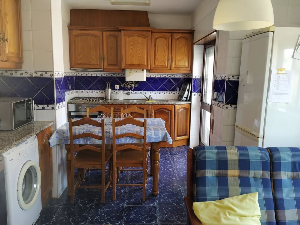 Quarto em são Martinho do Bispo, junto a ESenfC e ESTeSC
