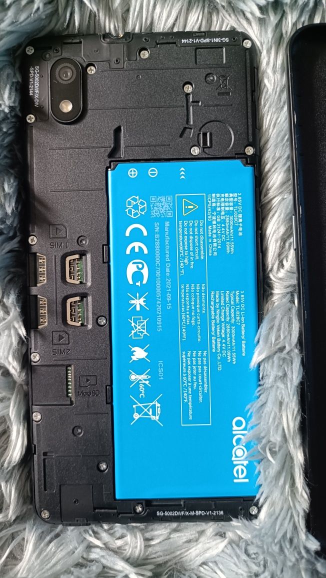 Sprzedam telefon Alcatel 1B