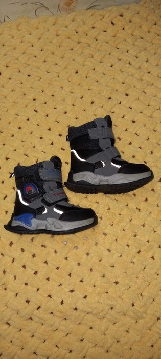 Взуття для хлопчика. Кросовки, черевики, босоніжки, капці