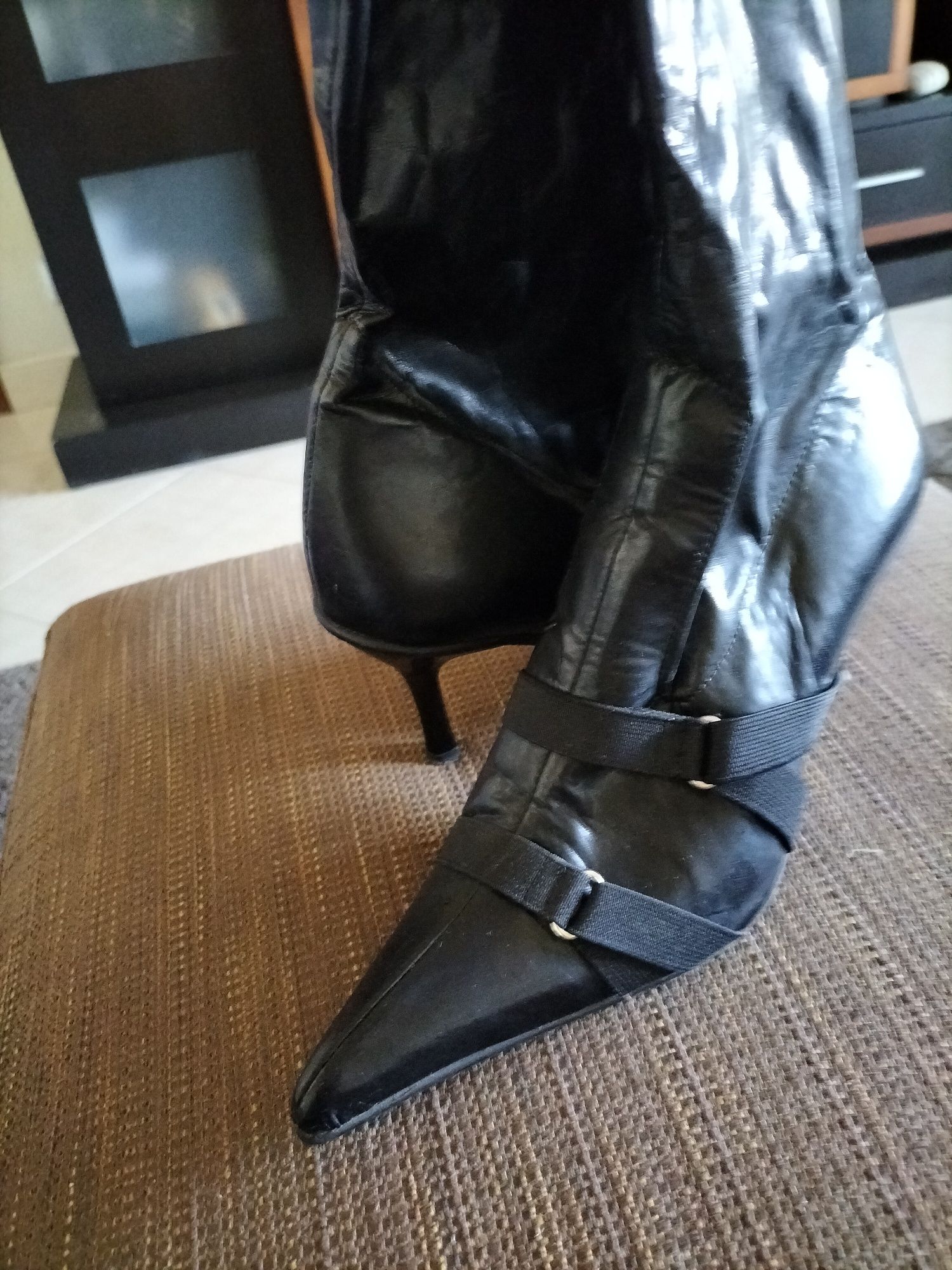 Botas altas em preto N.37