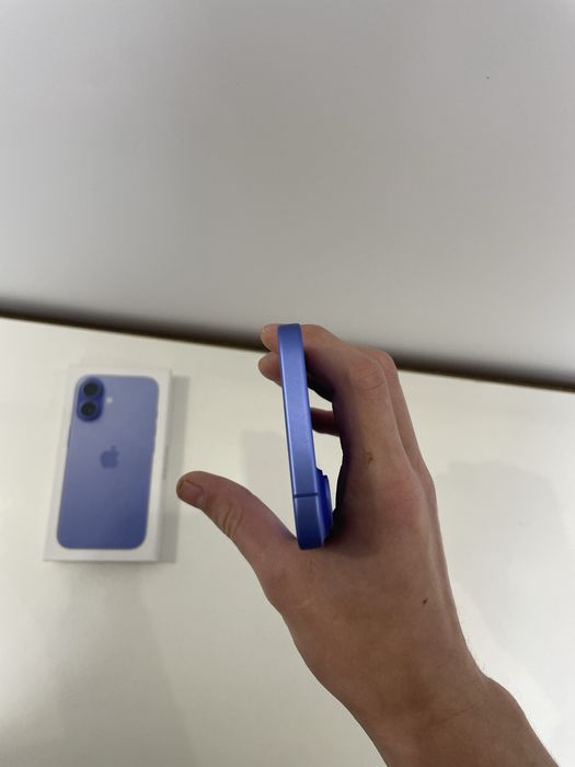 iPhone 16 128 гб