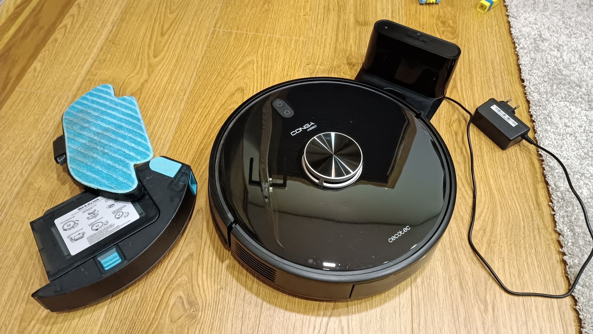 Robot aspirador conga