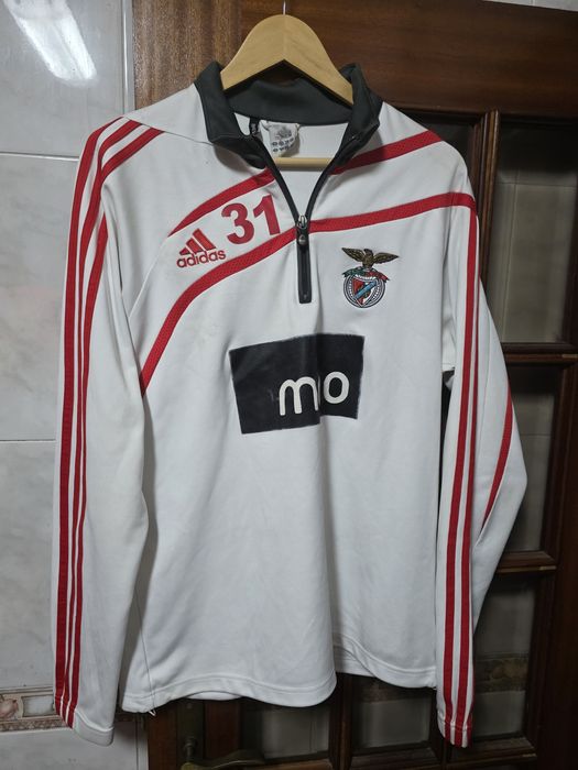 Camisola de treino dada pelo jogador alan kardec