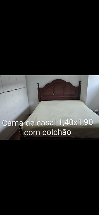 Cama de casal com colchão