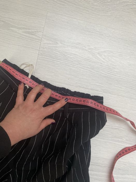 Чудові лляні брюки ьежевого та чорного кольрів