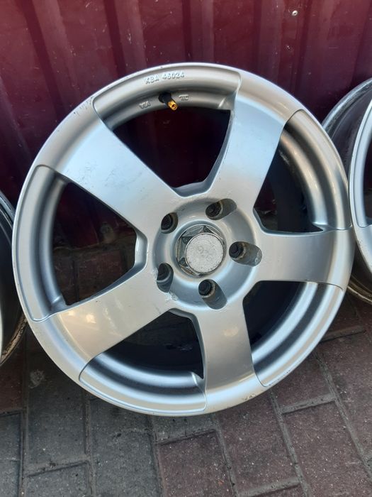 Продам диски 5×114.3 r16