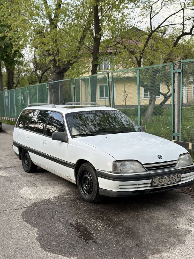 OPEL OMEGA CARAVAN 2л газ/бензин універсал/