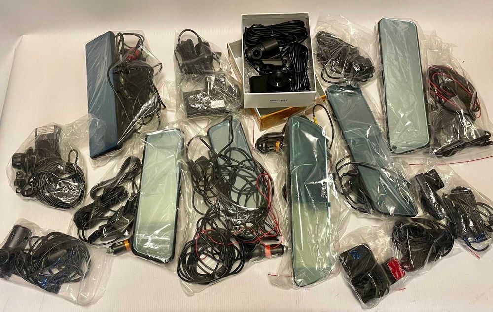 wideorejestrator lusterko kamerka samochodowa kamera wsteczna cofania