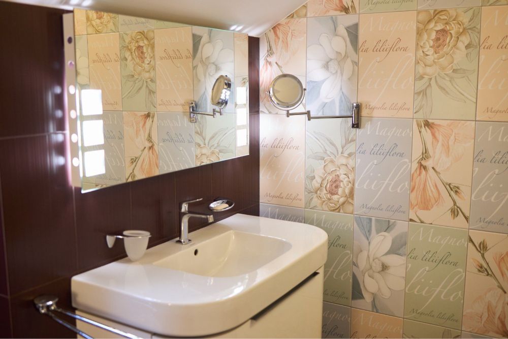 Продам дом на правом берегу реки Днепр пос.Ямбург с.Днепровое