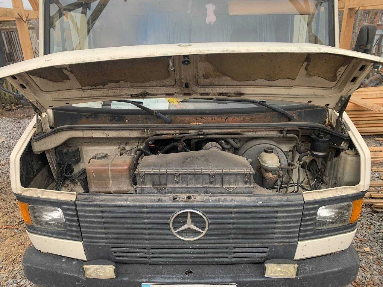 Продам Mercedes-Benz T2 1993