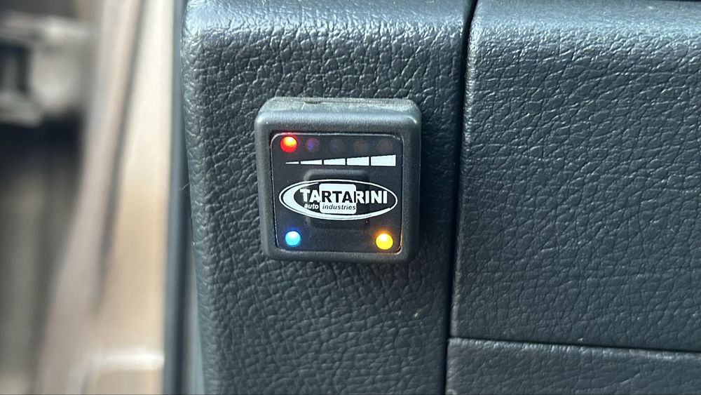 Кросовер Джилі Емгранд Х7 2.0 з ГАЗом