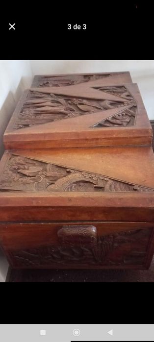 Arca de madeira africana trabalhada