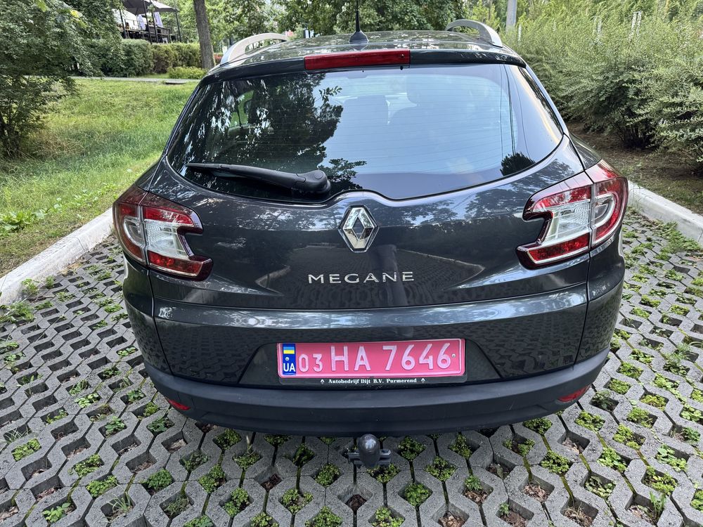 Renault Megan 1.6 бензин