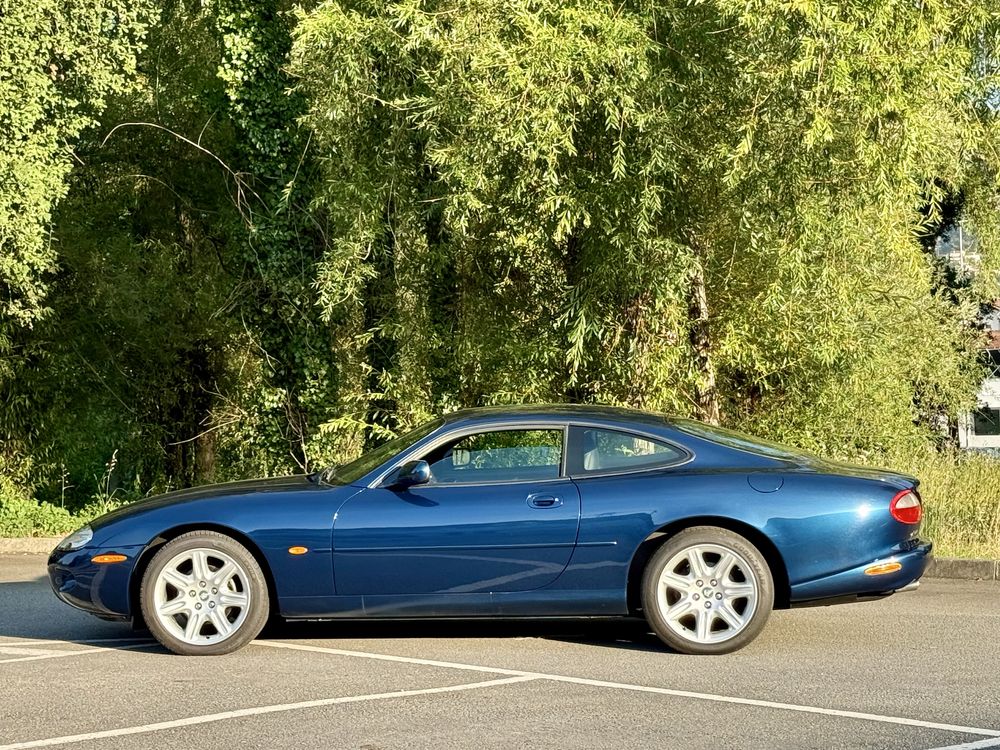 Jaguar XK8 4.0i v8  €FIXO€