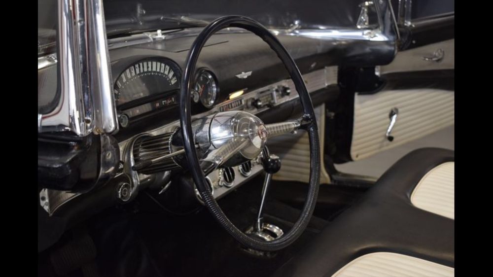 Disponivel ate dia 2 NOV.  !!!!! Ford Thunderbird 1955