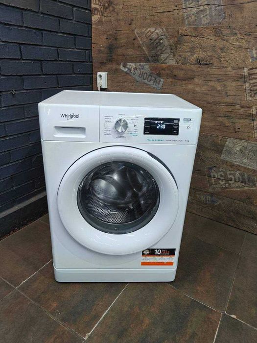 Продається пральна машина Whirlpool AWO/C61203P
Гарантія, доставка!