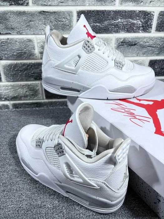 Jordan_4_Retro_White_Oreo R.39