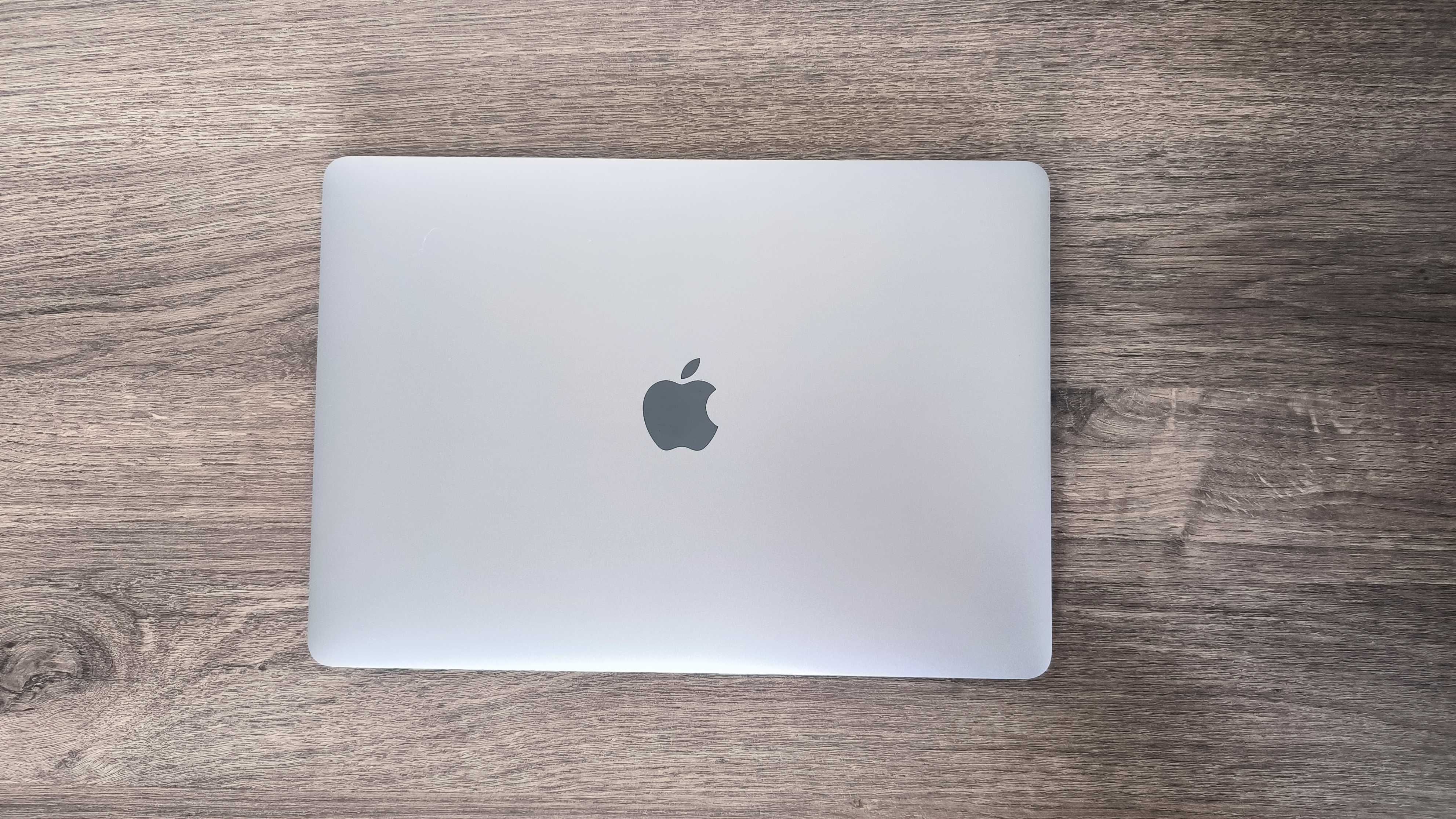A2159  Apple MacBook Pro 13  2019 I5- 1.40GHZ 8GB DDR3 128GB SSD 126c
