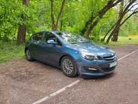 Opel astra J hatchback 2012