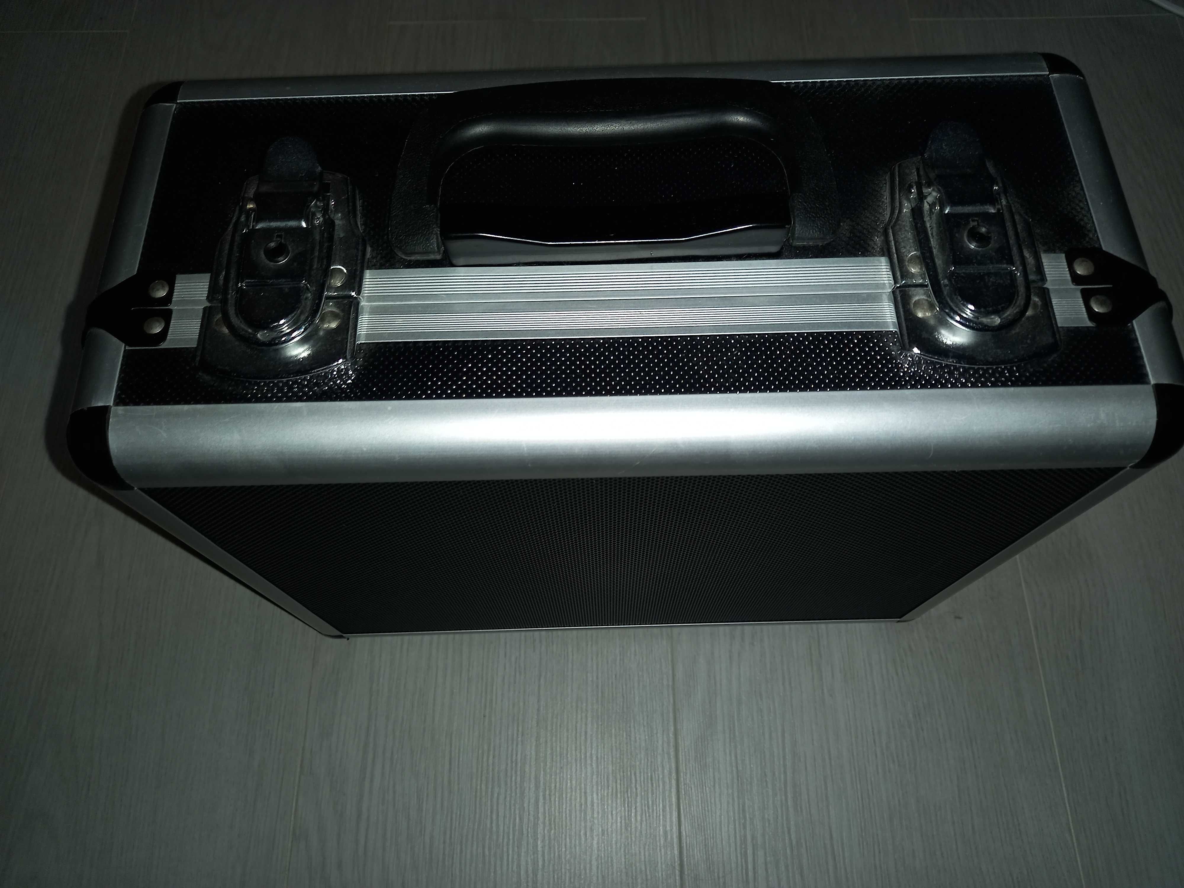 PeakTech P 7300 | Walizka