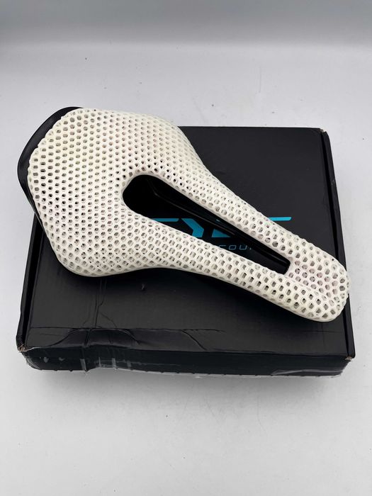 Siodełko rowerowe Ryet Aircode r. 145mm