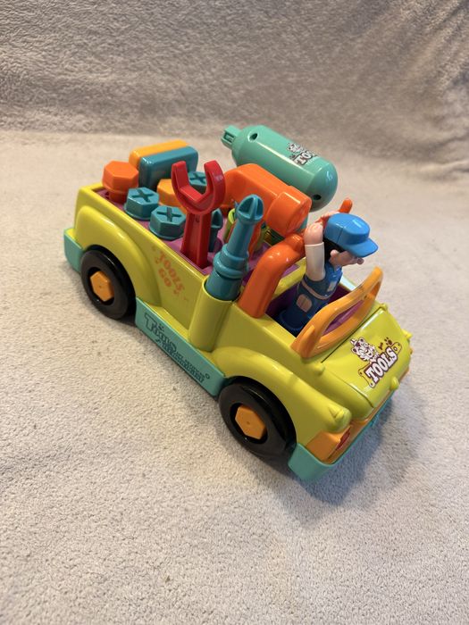 Машинка конструктор с инструментами