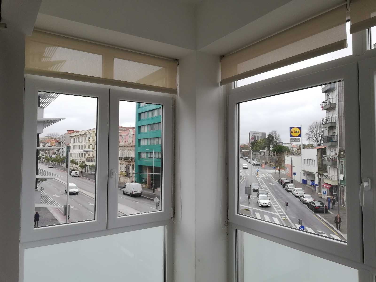 Apartamento T3 localizado na Avenida da Boavista junto Casa da Música