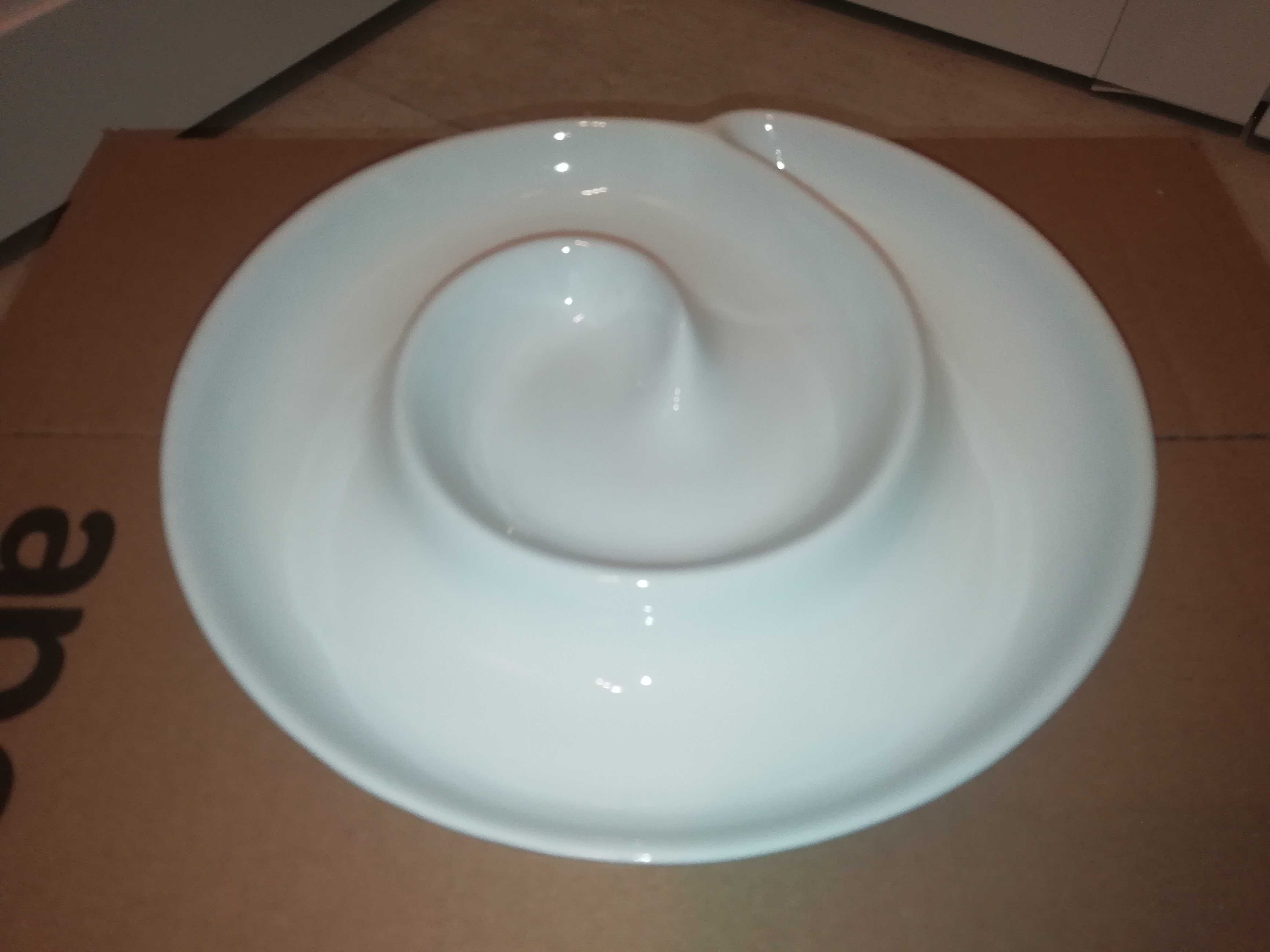 Talerz patera na przekąski ceramiczny biały ślimak 20cm