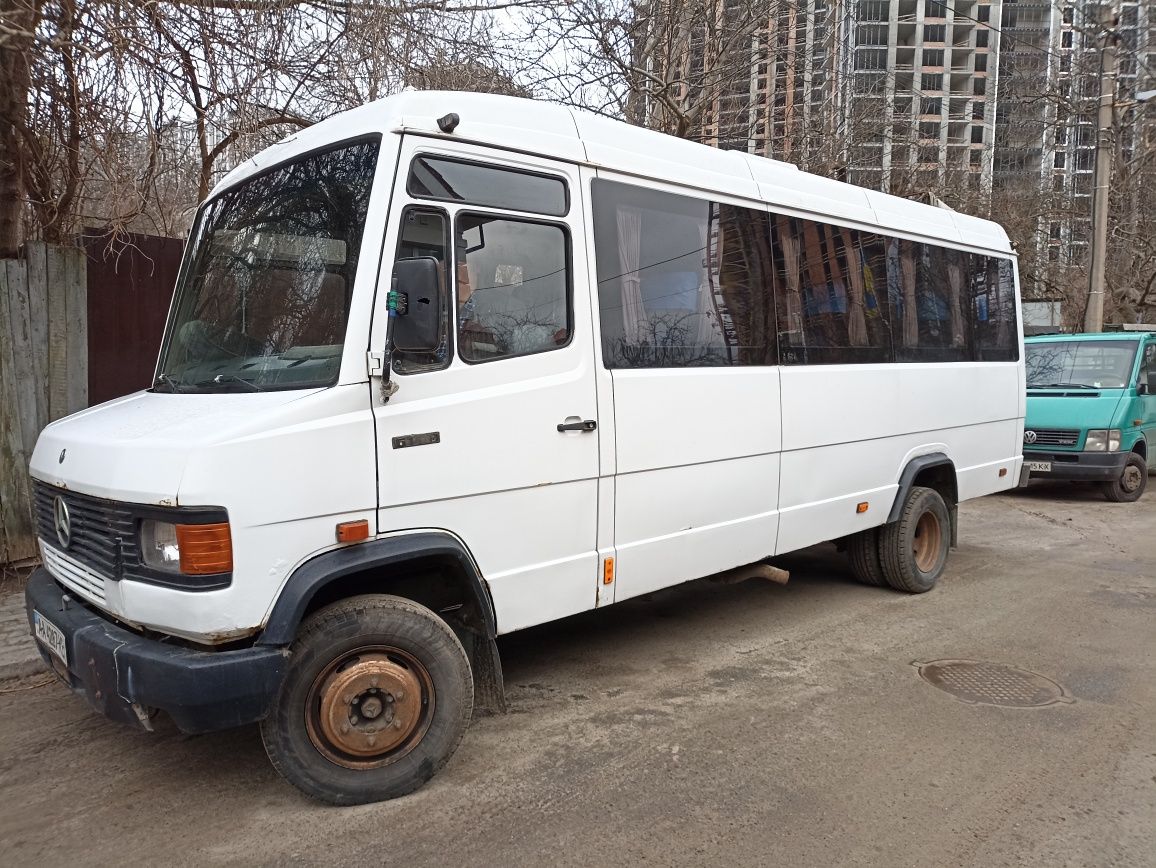 Продам стекла для автобуса