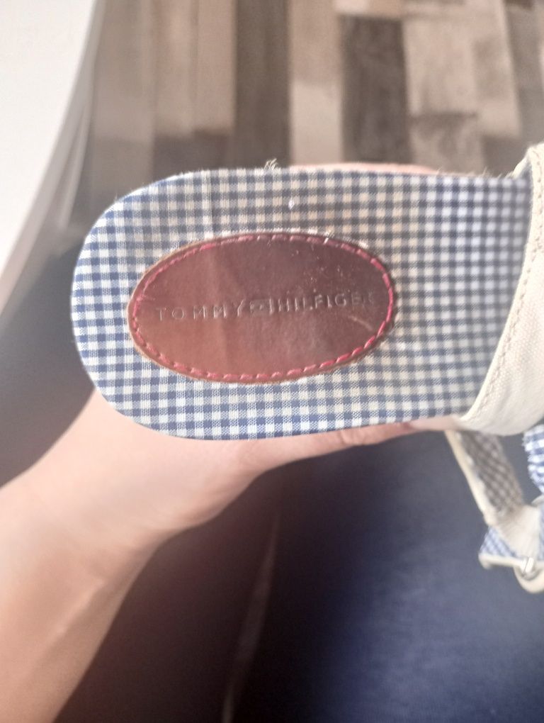 Buty sandały na koturnie 38 Tommy Hilfiger