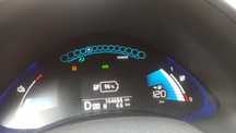 Nissan Leaf 2013p