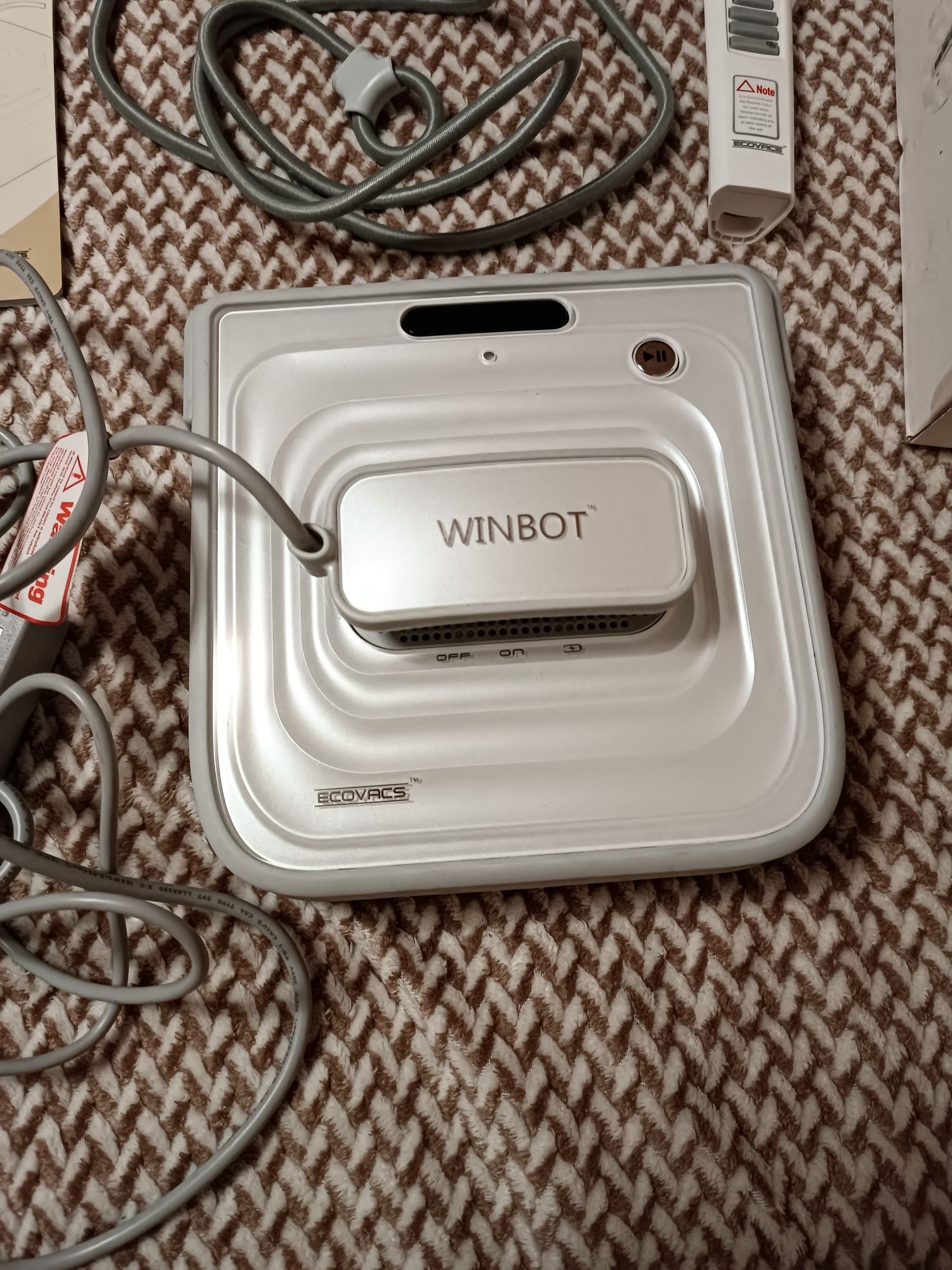 WINBOT W730 Робот-мойщик окон.