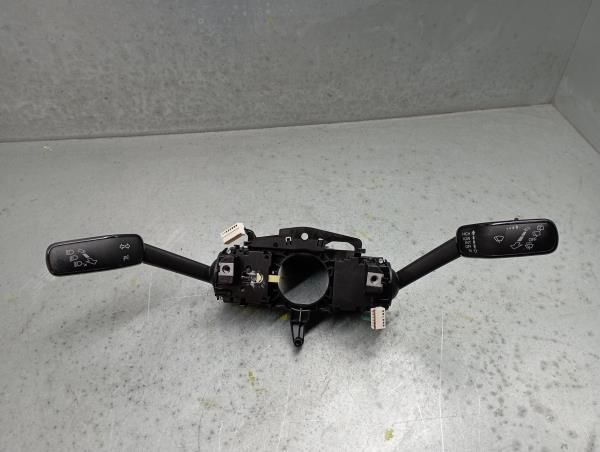 Conjunto / manetes de luzes e limpa vidros VOLKSWAGEN Golf VII (5G1, B