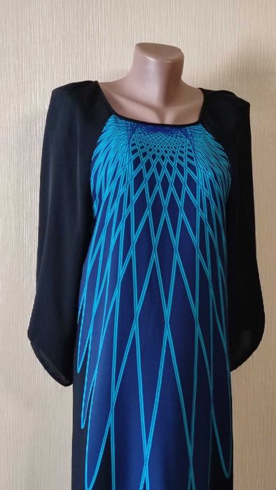 Шелковое платье TIBI New York с  принтом