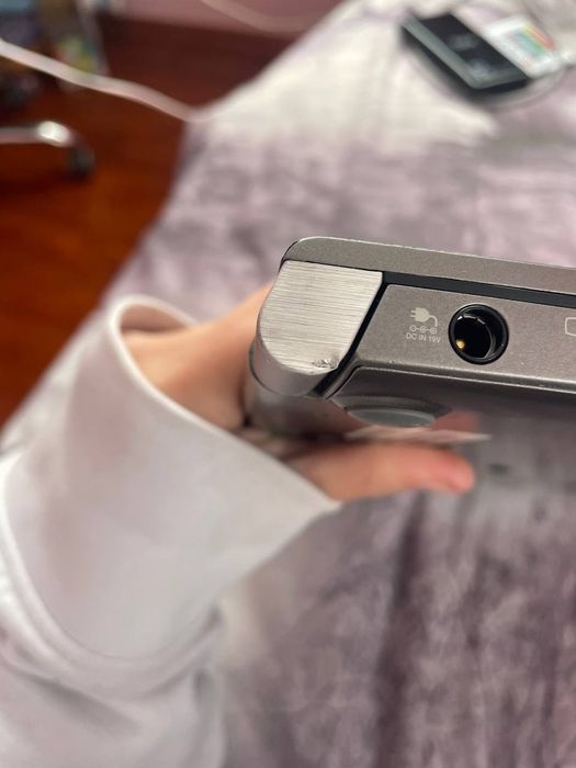 Лёгкий и быстрый ноутбук для учёбы и работы.