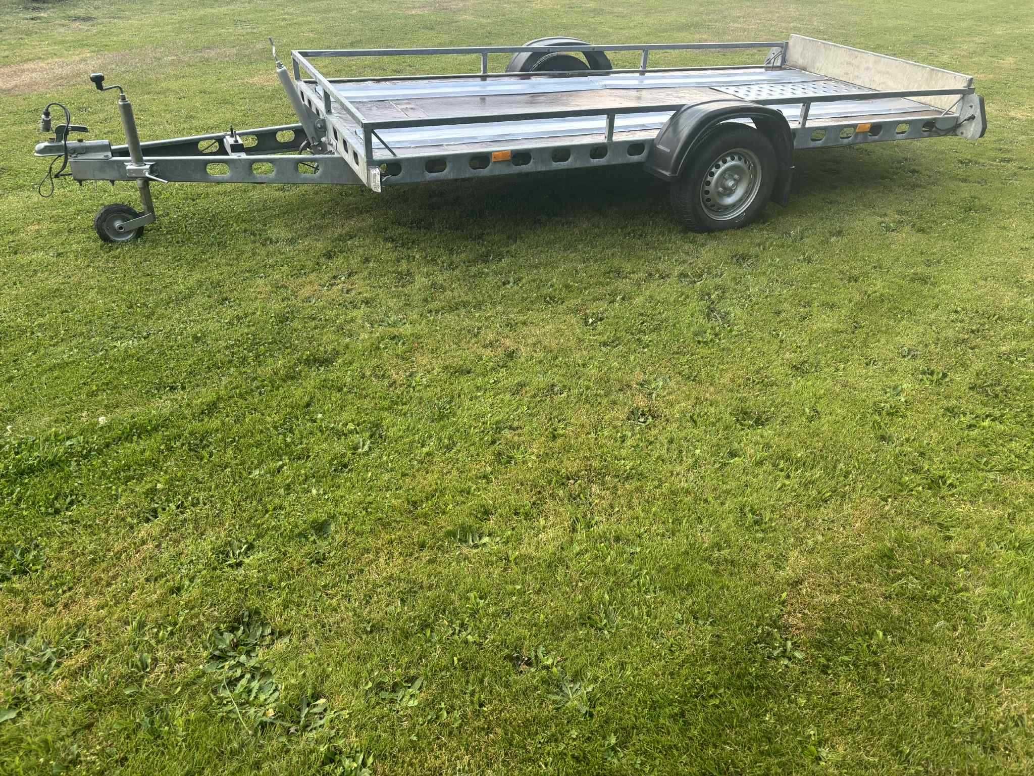 przyczepka samochodowa wiola dmc750kg uchylana