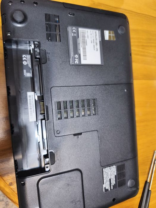 Portátil Toshiba Satélite L850-1PD