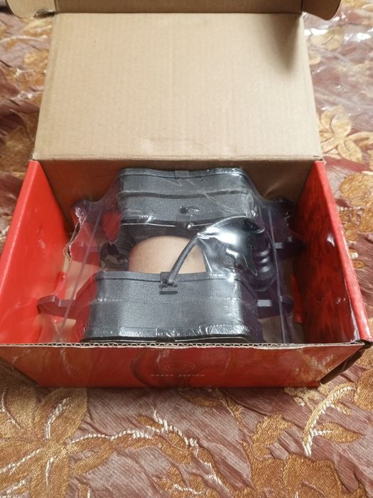 Продам колодки гальмівні нові