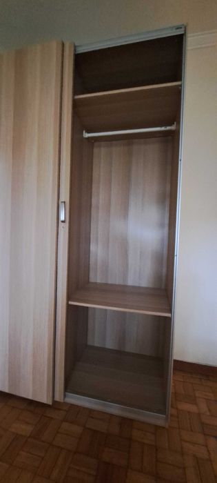 roupeiro quarto em bom estado