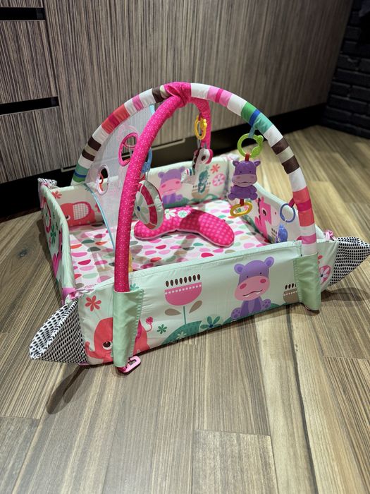 Розвиваючий килимок для немовлят