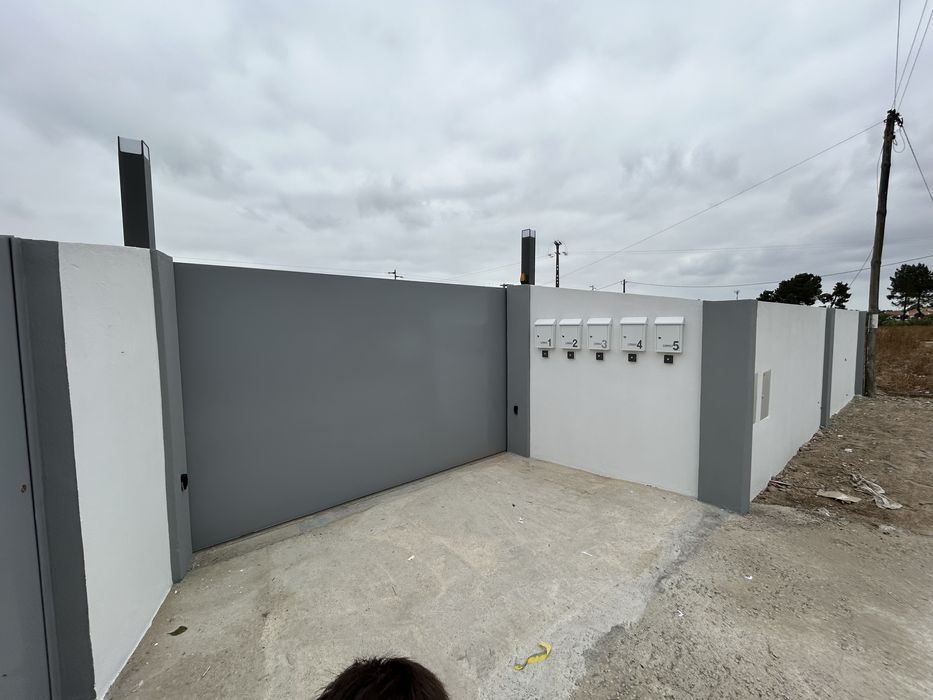 Alugo T0 novo com agua e luz inclusso