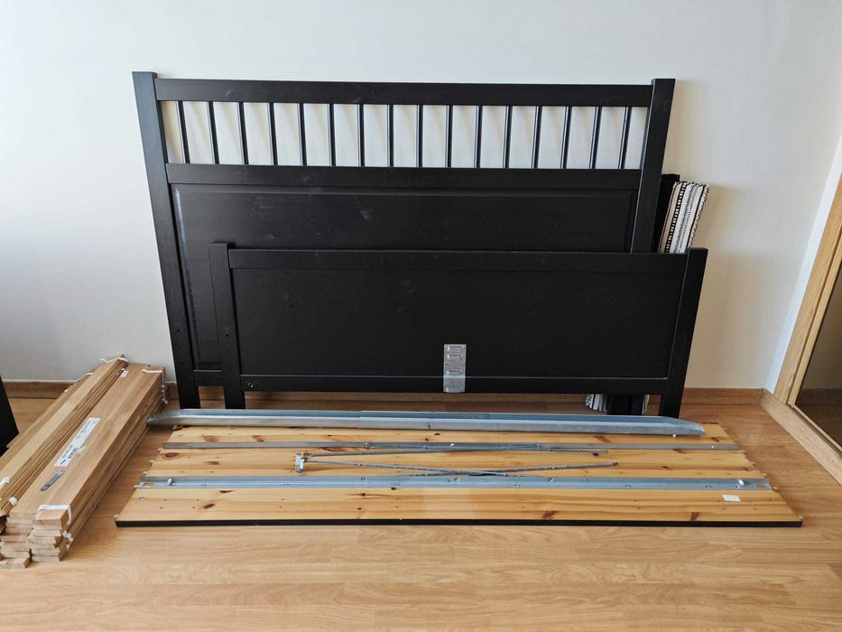 Cama de casal HEMNES IKEA - nova