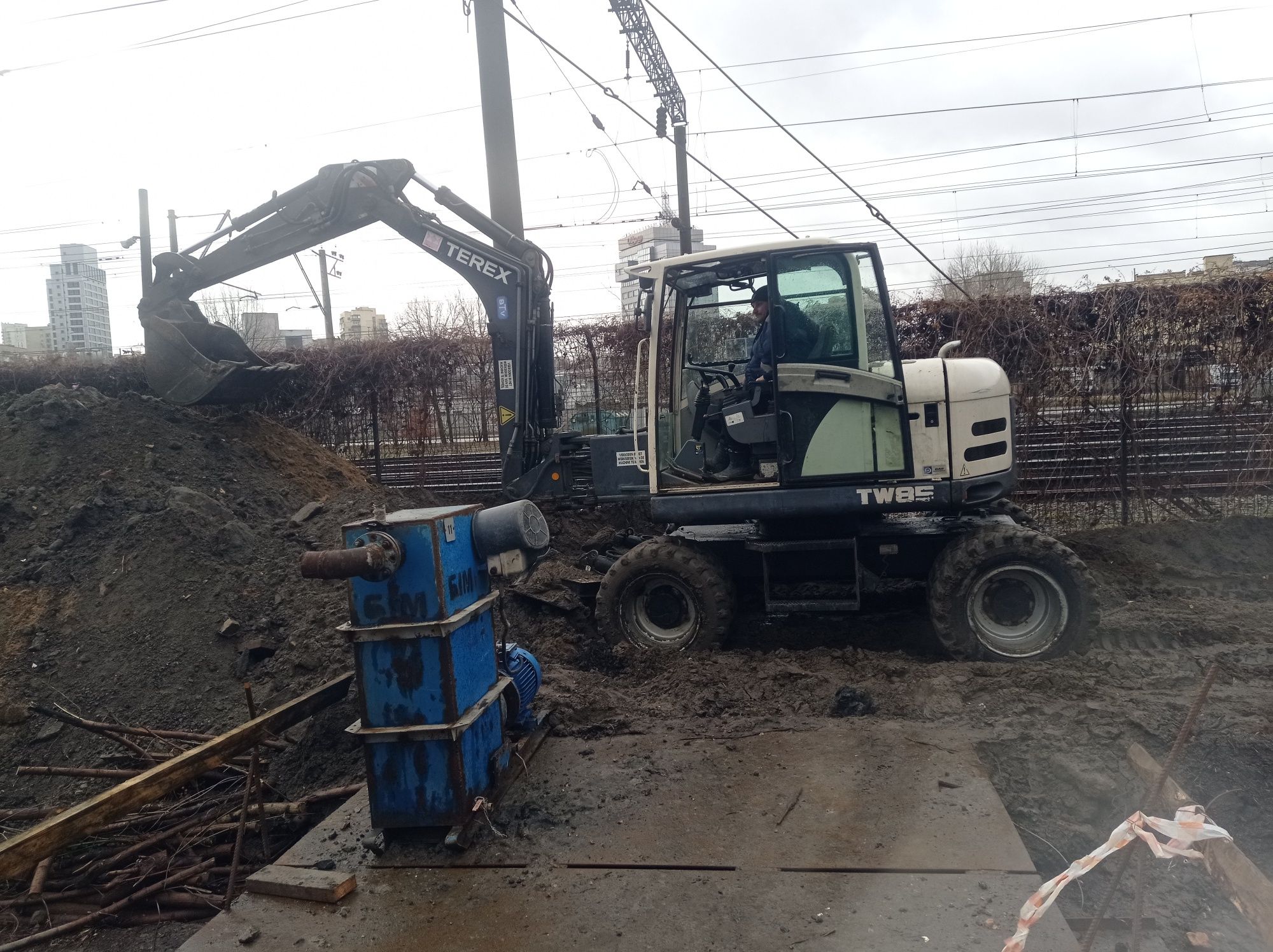 Екскаватор Terex tw  85