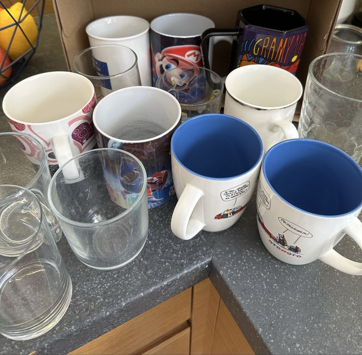 8 kubeczkow i 6 szklanek - rozne rodzaje