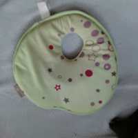 Poduszka poduszeczka z dziurką dla niemowląt