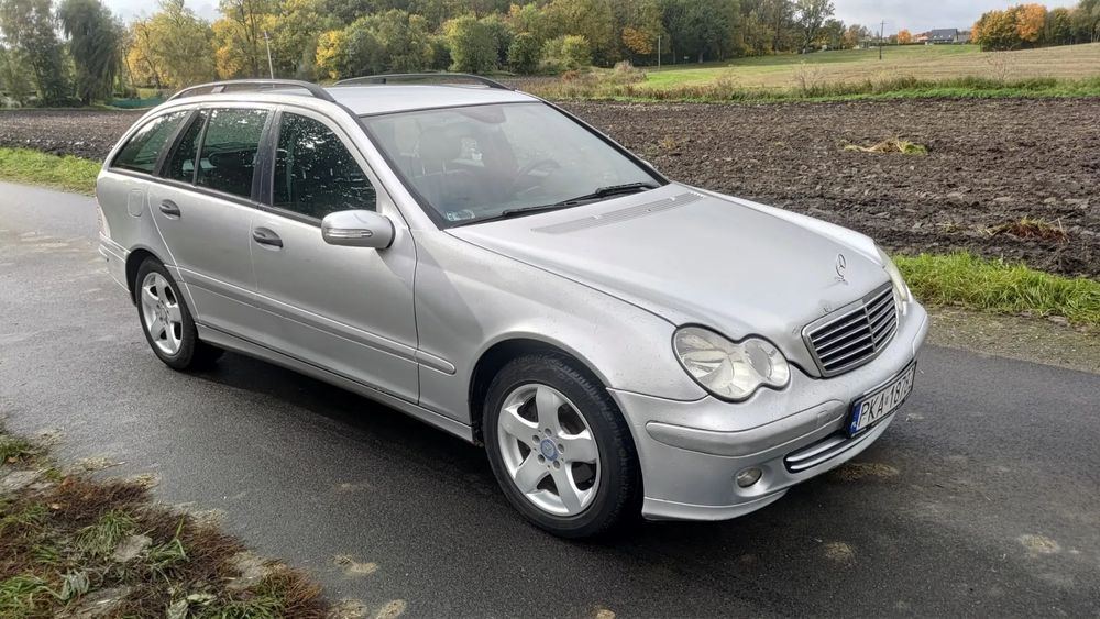 Mercedes-Benz Klasa C Mercedes C200 cdi T203 Lift Automat Sprawna Klima Skóry Tempomat Hak