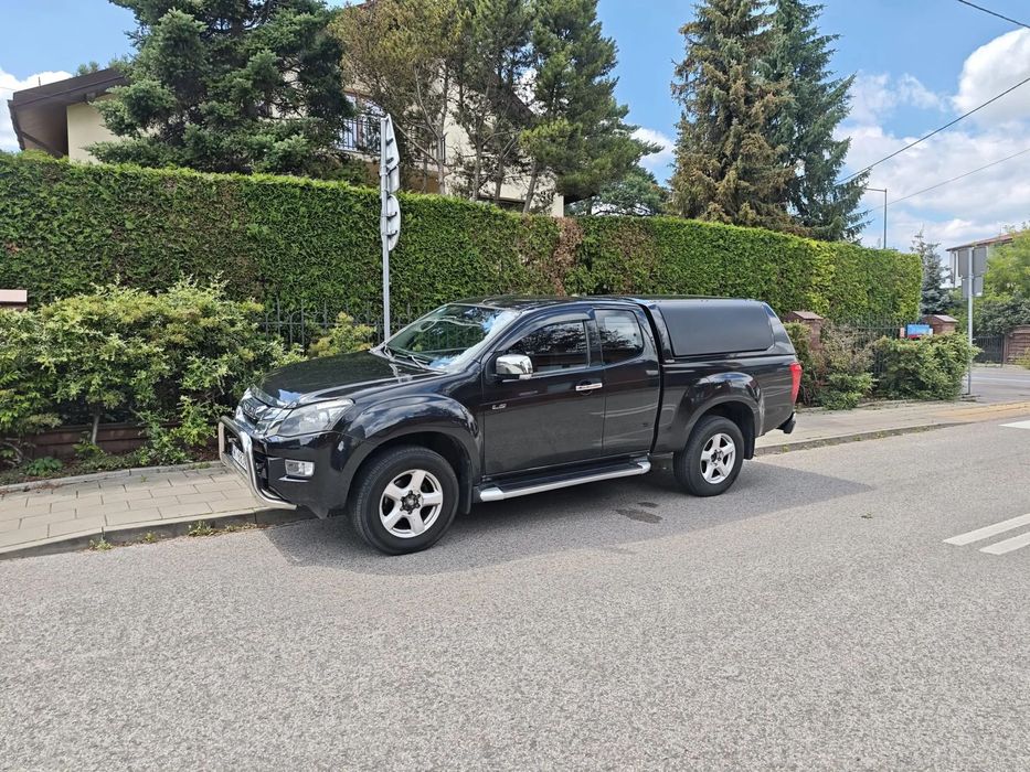 Isuzu D-Max Bezwypadkowy, Hak 3500 kg, Poduszki pneumatyczne, 4x4